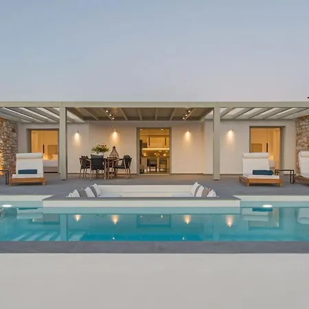 T7 Luxury Paros Hotel