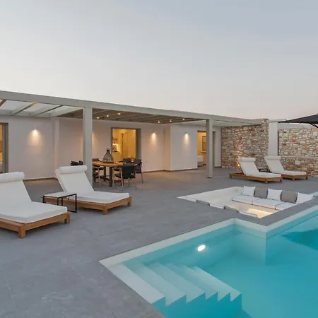 T7 Luxury Paros