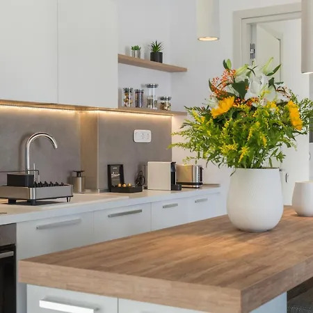 T7 Luxury Paros Hotel *