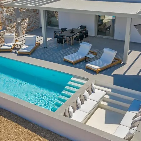T7 Luxury Parikia (Paros)