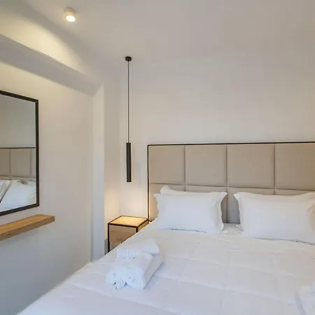 T7 Luxury Hotel Parikia (Paros)
