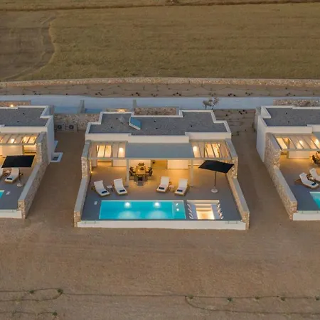 T7 Luxury * Parikia (Paros)
