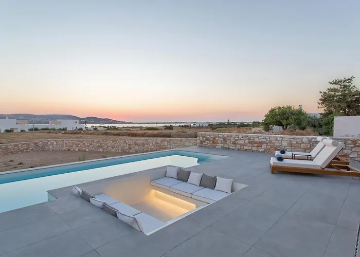T7 Luxury Paros *