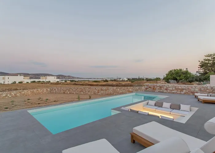 T7 Luxury Paros Hotel *