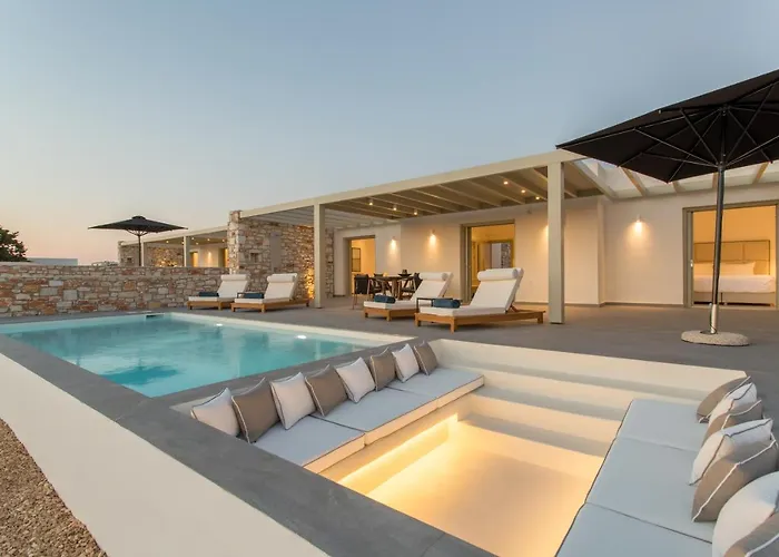 T7 Luxury Paros Hotel