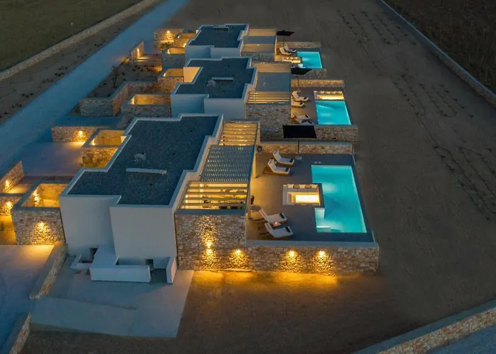 T7 Luxury Paros Hotel