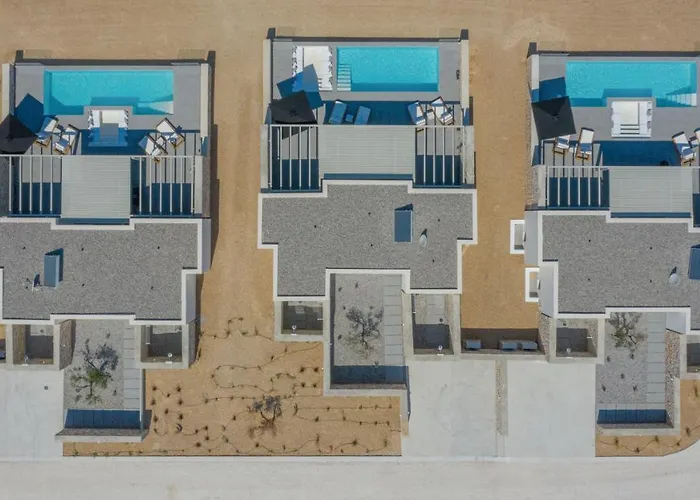 T7 Luxury Paros Hotel *