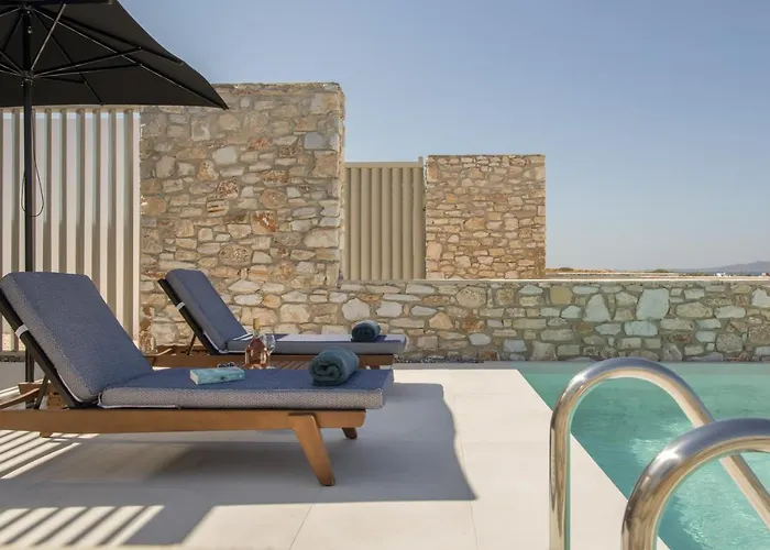 T7 Luxury Paros Hotel *